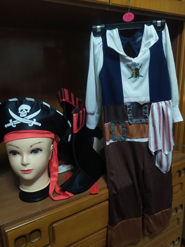 Traje de pirata con accesorios 