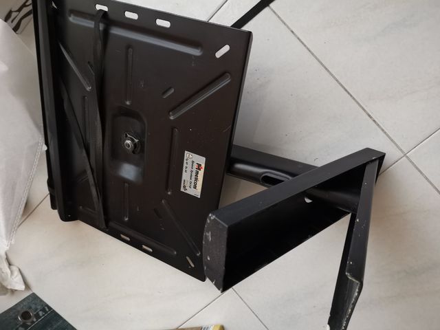 Braccio da muro per tv o altro, Meliconi