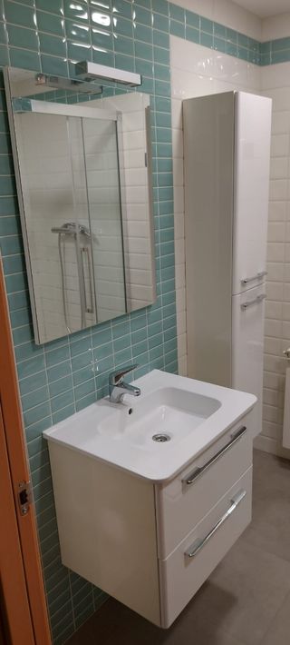 Espejo baño con aplique lampara