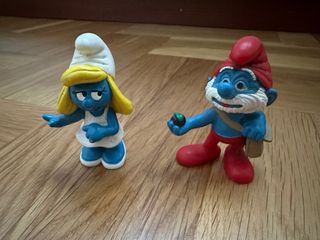 FIGURA DISNEY Pitufona y Papá Pitufo