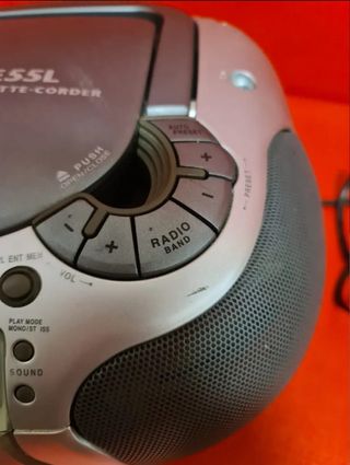 Radio cassette, CD SONY. EL CD NO FUNCIONA