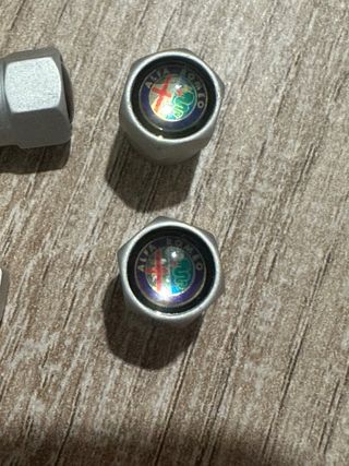 Tapones rueda Alfa Romeo