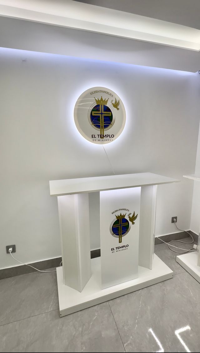 Pulpito de metraquilato