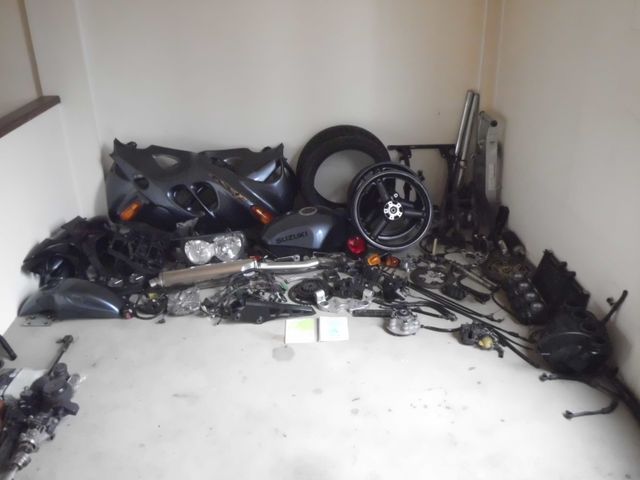 despiece suzuki gsx 750 f 2002