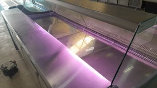 Vitrina refrigerada coreco 2m revisada