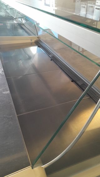 Vitrina refrigerada coreco 2m revisada