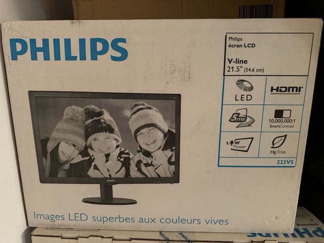 5 pantallas / monitores AOC y Phillips