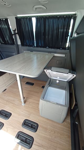 Volkswagen Caravelle 2016