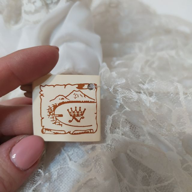 Bambola porcellana Capodimonte bianca