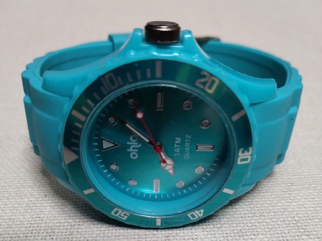 Reloj marca Ohla!