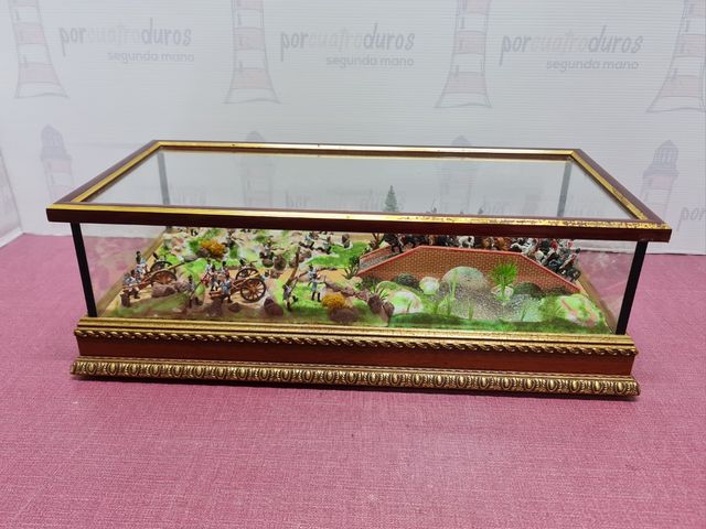 Diorama militar en Urna Cristal