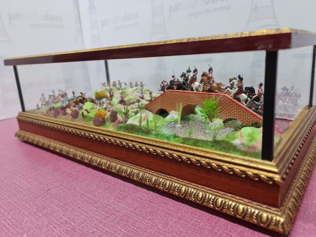 Diorama militar en Urna Cristal