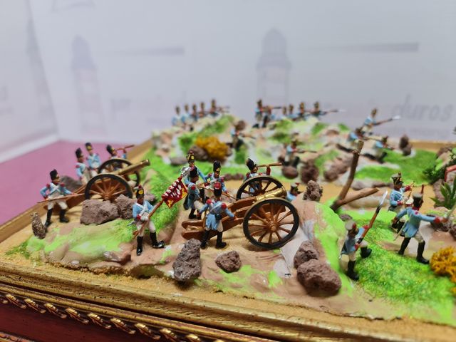 Diorama militar en Urna Cristal