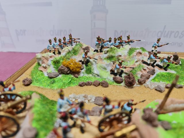 Diorama militar en Urna Cristal