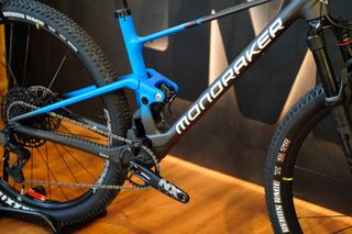 Bicicleta BTT Mondraker F-Podium Carbon 2024