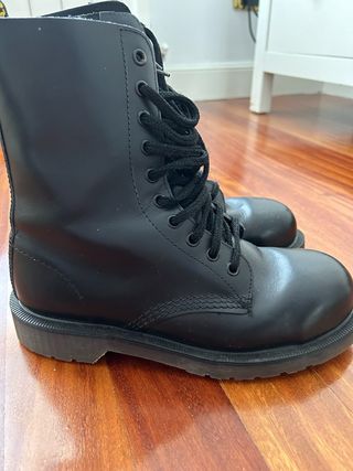 Botas Negras Dr.Martens. Piel 