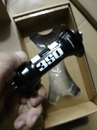 Mozzo anteriore bici corsa 20 fori freno