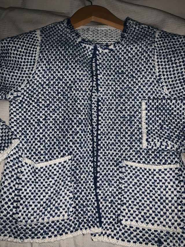 chaqueta niña T 6  tipo Chanel hilo metalizado