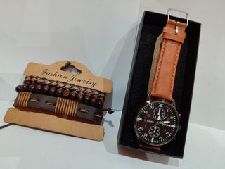 Set de reloj y pulseras
