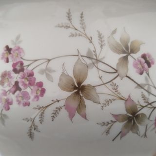 Sopera con tapa porcelana Royal China Pontesa