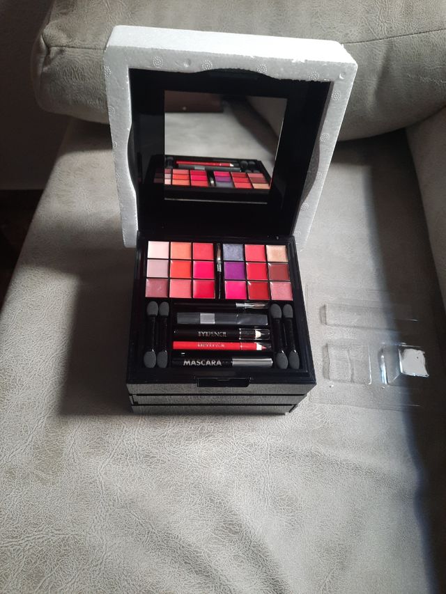 Caja de pintura DEBORAH MILANO