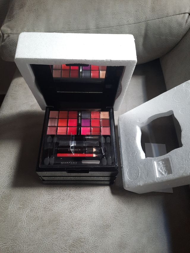 Caja de pintura DEBORAH MILANO