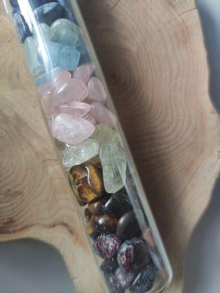 Fiala pietre cristalli 7 chakra minerali pietre