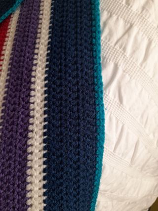 Dos manta de crochet, en lana