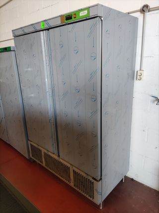 ARMARIO FRIGORÍFICO HOSTELERÍA 2 PUERTAS