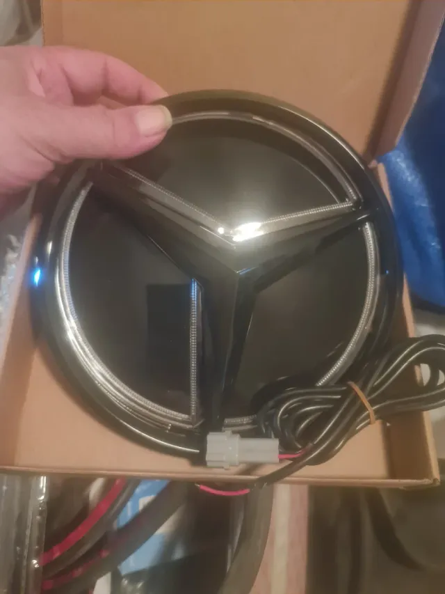 Estrella Mercedes GLC GLE MODERNA NEGRA FUENGIROLA