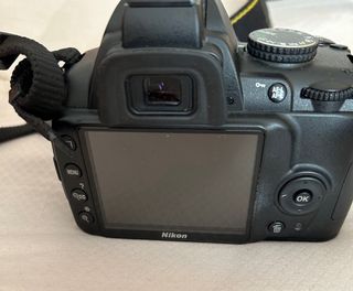 CÁMARA NIKON DX D3000 ACCESORIOS Y DOBLE OBJETIVO