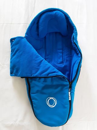 Saco nido recién nacido CUCO BugabooBEE Azul Royal