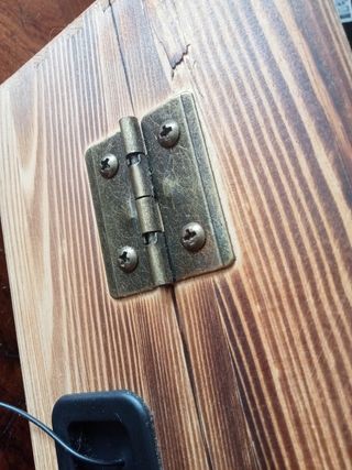 Tocadiscos en madera natural