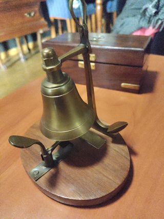 lote náutico vintage brújula,lupa, balanza,timbre