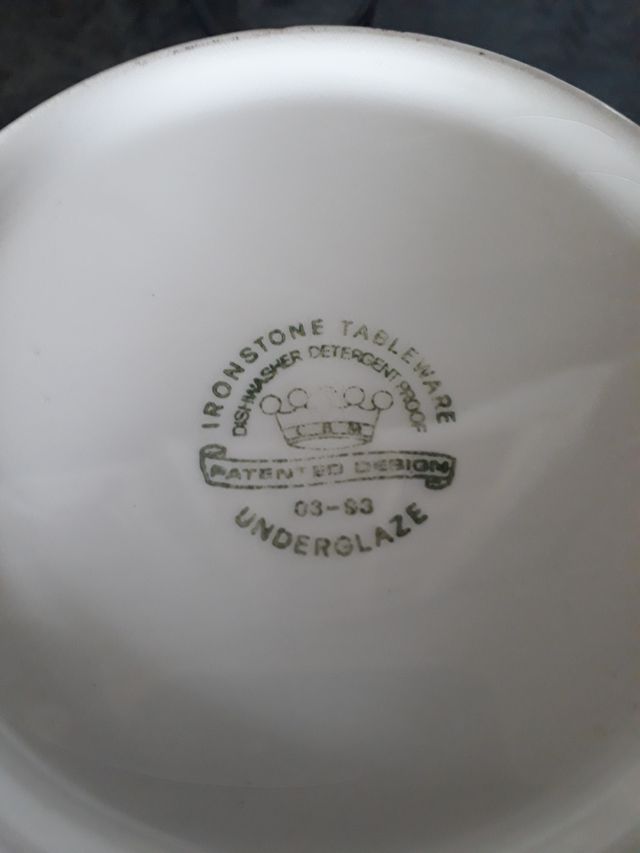 2 pzs grandes IRONSTONE vintage fuente honda/plana