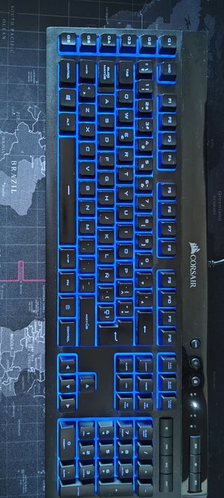 Teclado Gaming CORSAIR K55 PRO