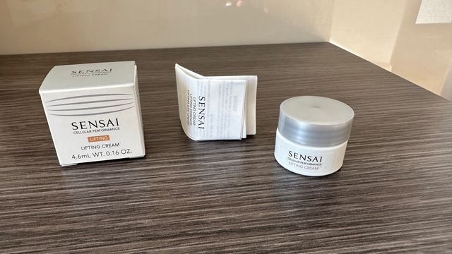 Creme facial em miniatura Sensai Kanebo