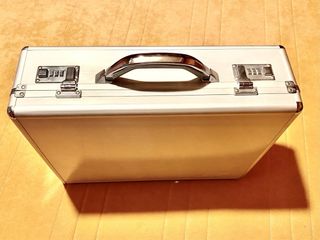 Maleta DVDs James Bond Ultimate Collection