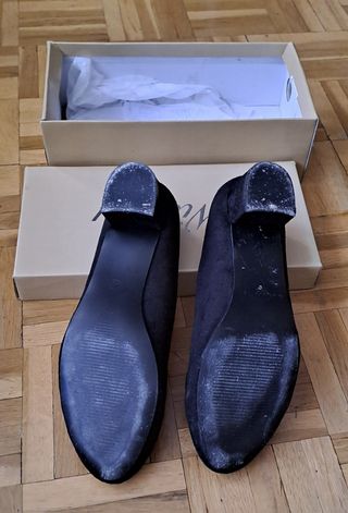 Zapatos negros antelina. 40