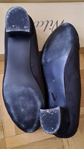 Zapatos negros antelina. 40