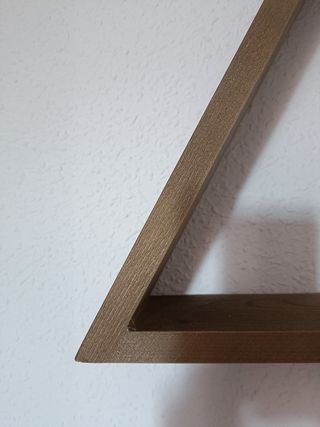 Estantería triángulo madera nueva sin estrenar
