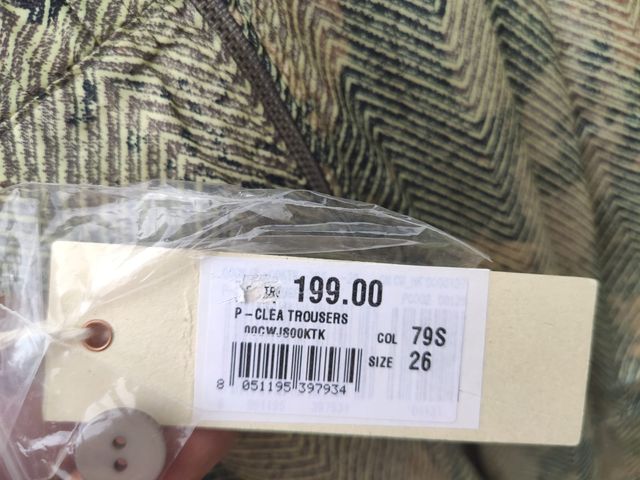 Pantaloni Diesel. Fantasia pitonati da donna.