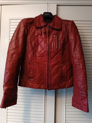 Chaqueta de piel tipo biker