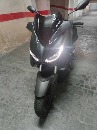 yamaha x max