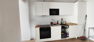 Manitas (Alicatador, pintor, montador)