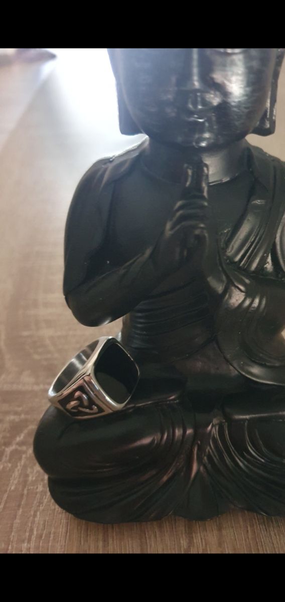 Anillo de Acero Triqueta