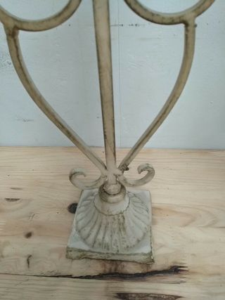 2 castiçais vintage em ferro ENVELHECIDO 40cm