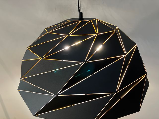 Lampadario cupola metallo taglio laser