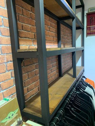 Estanteria de pared diseño industrial