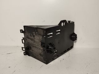 Tapa batería Peugeot Partner 2008